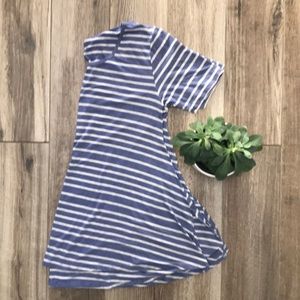 Lularoe Perfect T- white & blue stripe